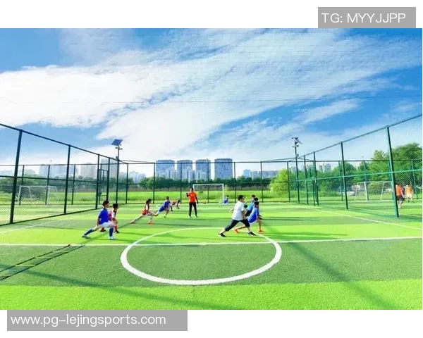 足球特色学校发展汇报与未来规划探讨会总结报告