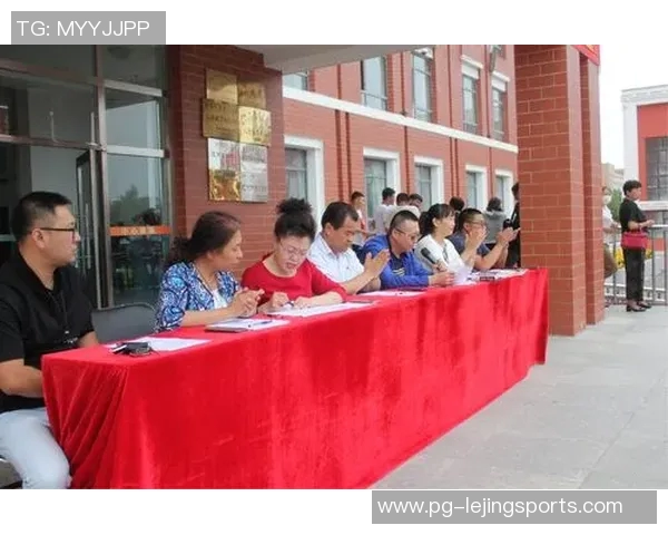 里瓦尔多的传奇之路天下足球的辉煌与挑战